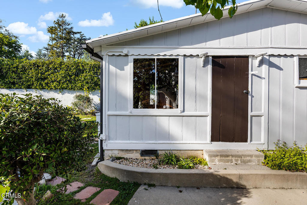 1275 New York Drive