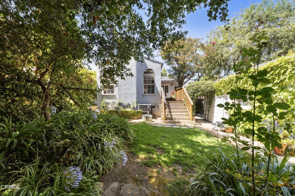 915 Lyndon Street