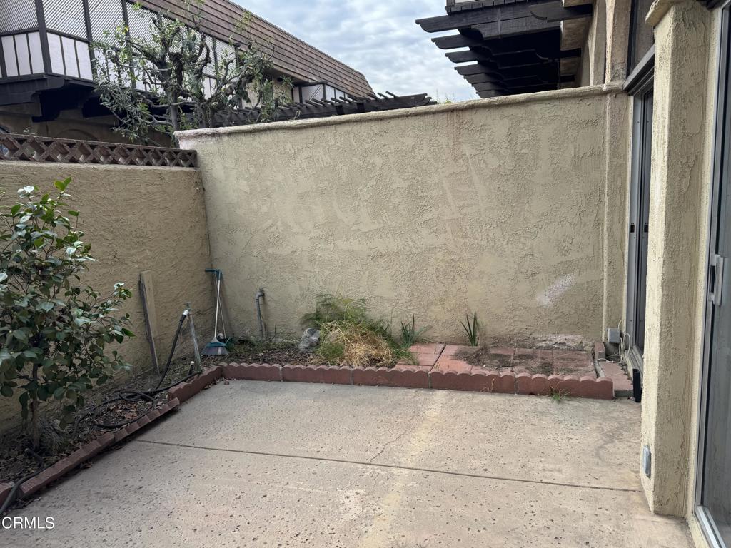 113 N Almansor Street 26