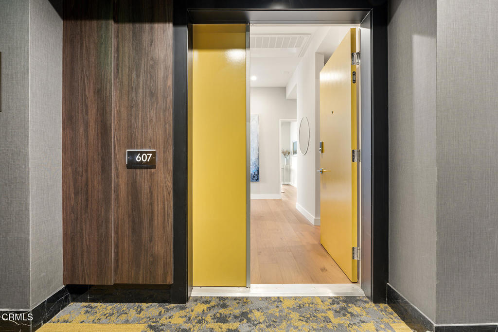 388 Cordova Street 607