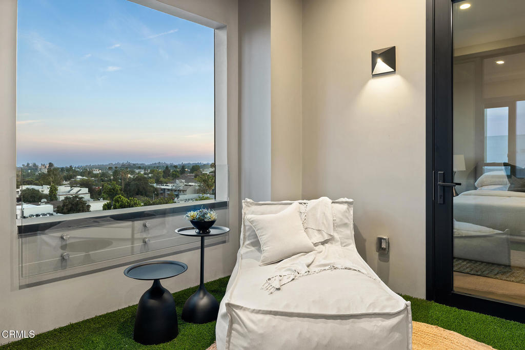 388 Cordova Street 607
