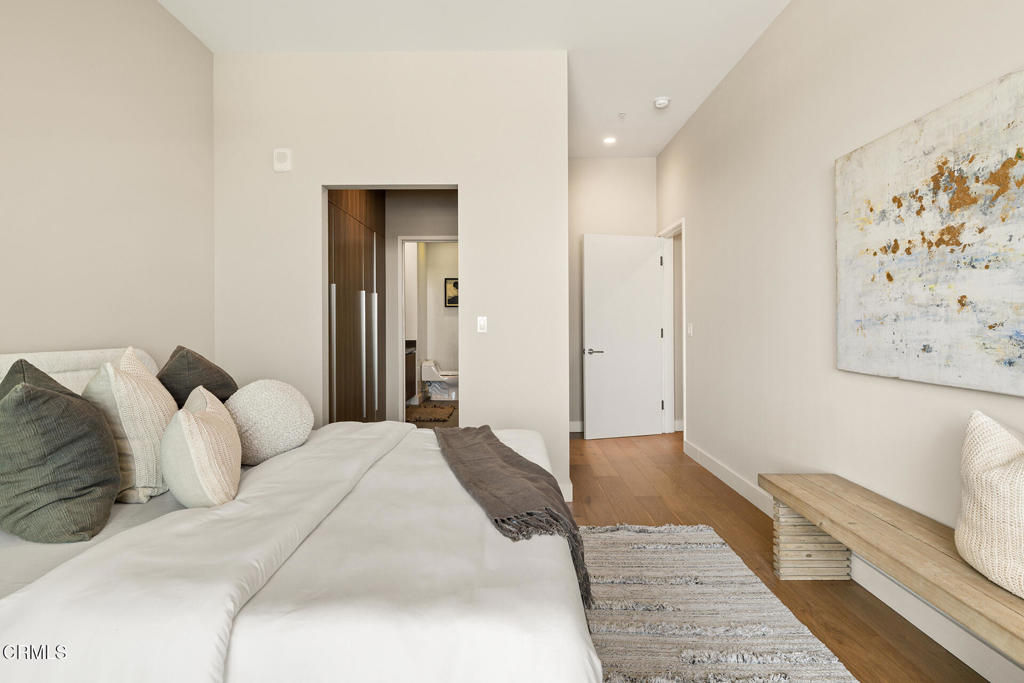 388 Cordova Street 607