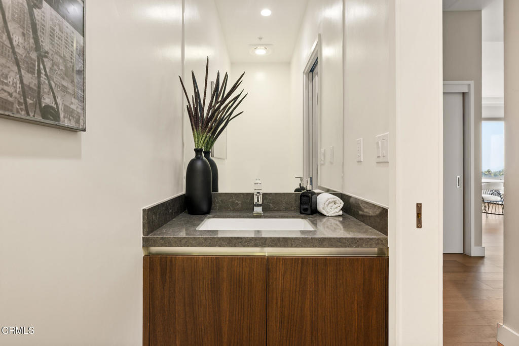 388 Cordova Street 607