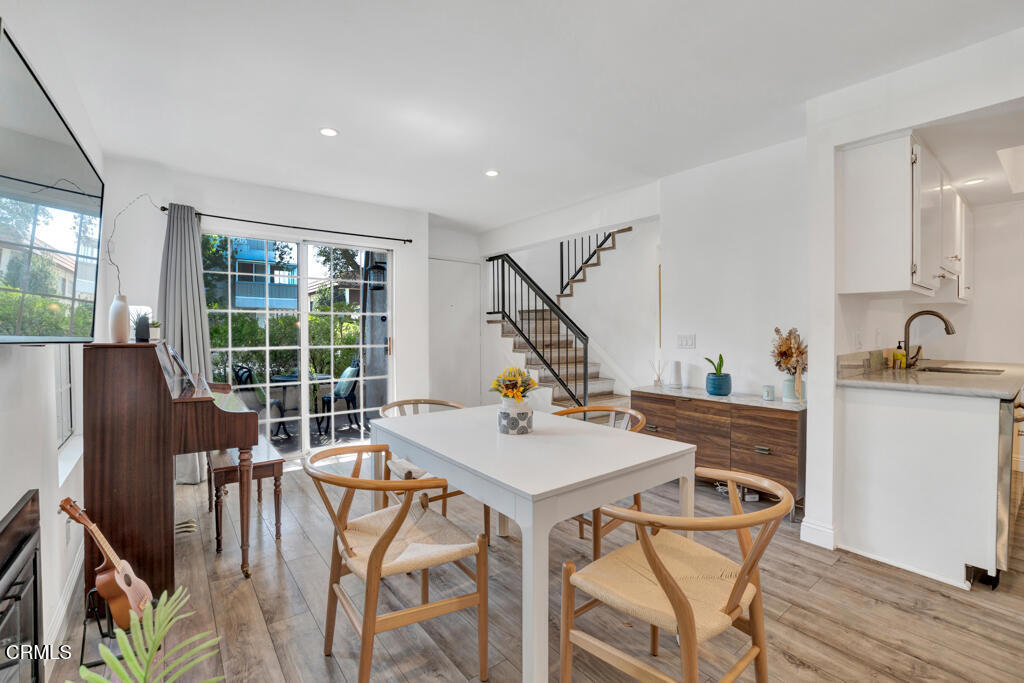 77 N Michigan Avenue 1