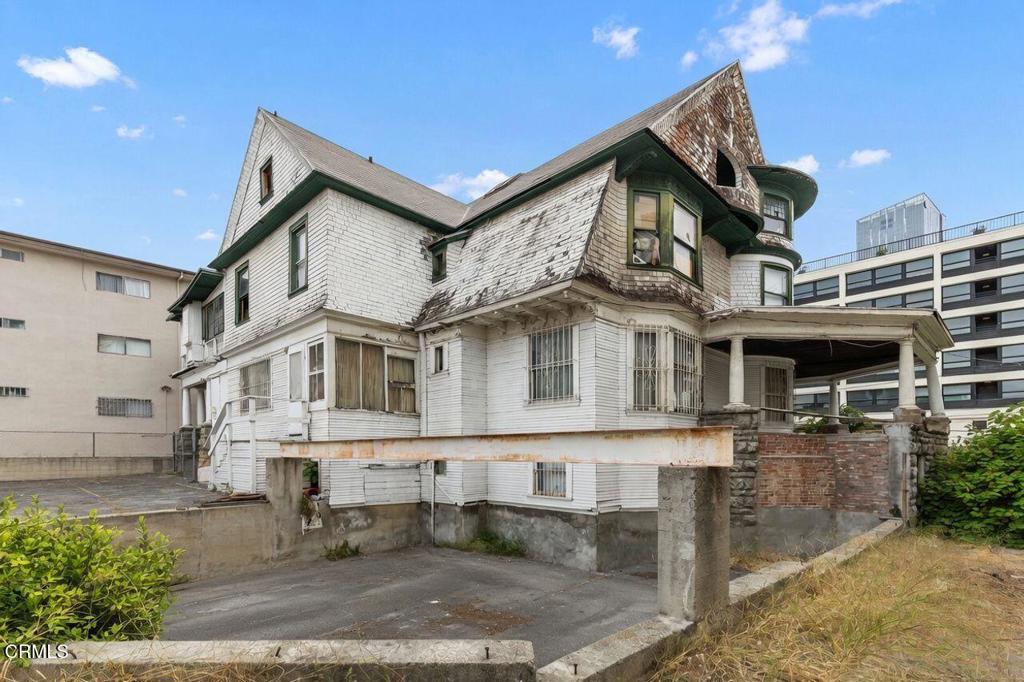 767 Garland Avenue