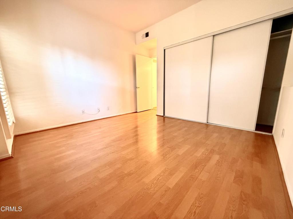 360 S Los Robles Avenue 9