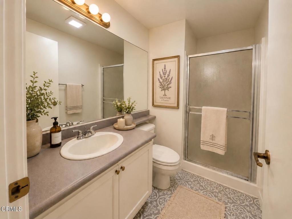 360 S Los Robles Avenue 9