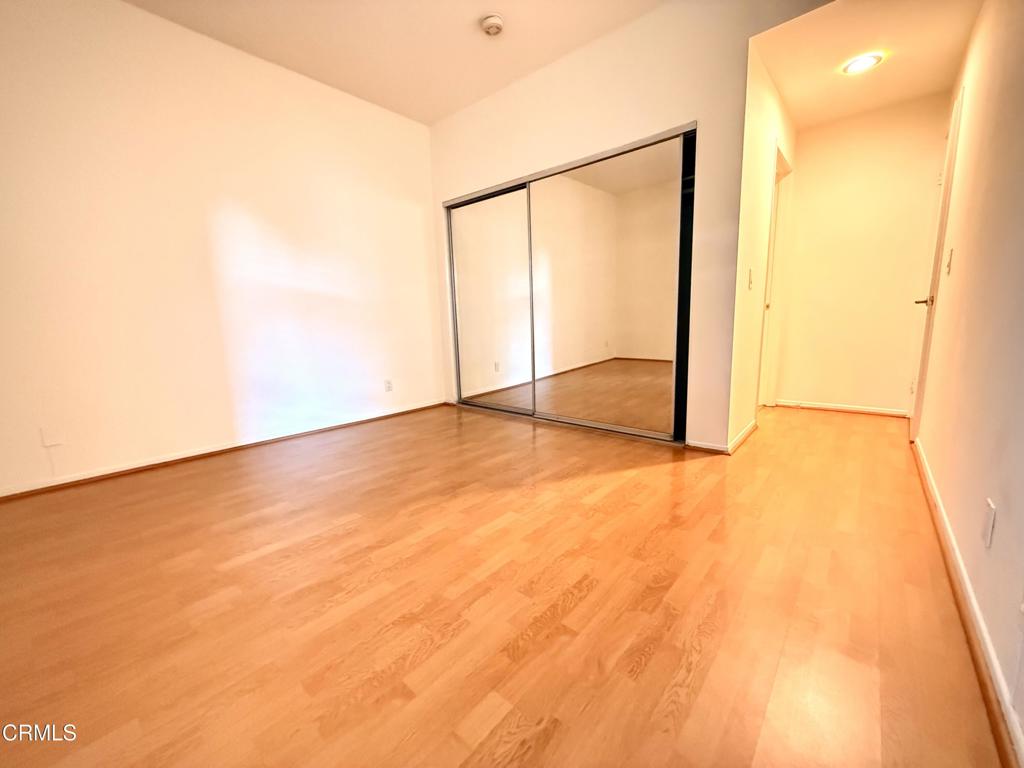 360 S Los Robles Avenue 9