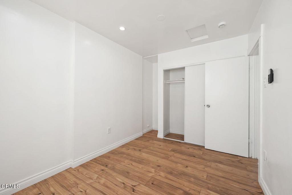 1418 W 69th Street