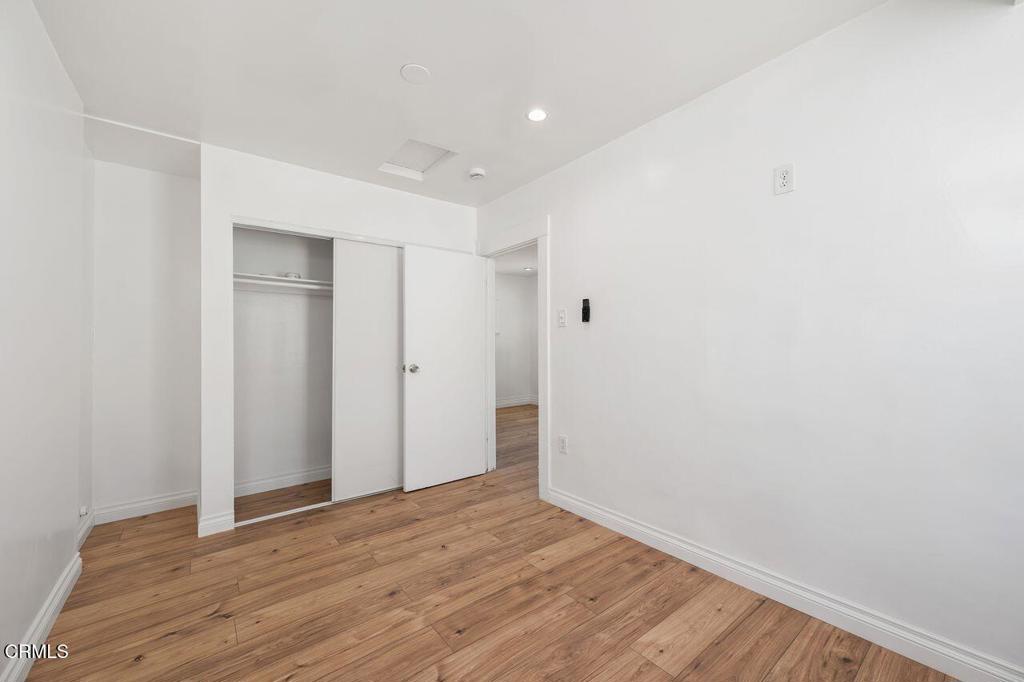 1418 W 69th Street