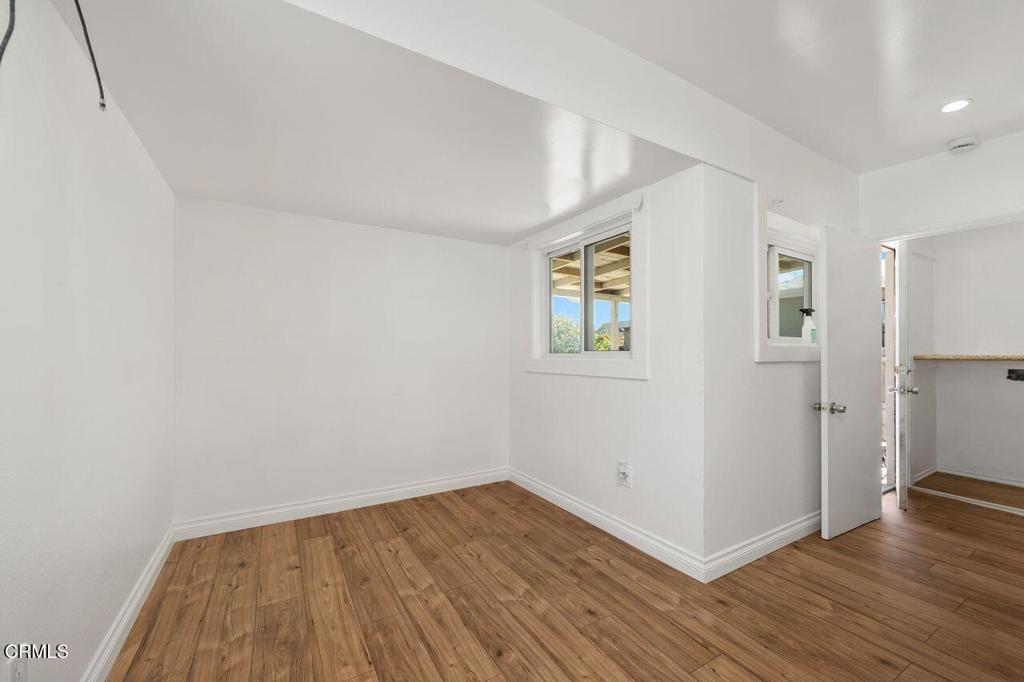 1418 W 69th Street