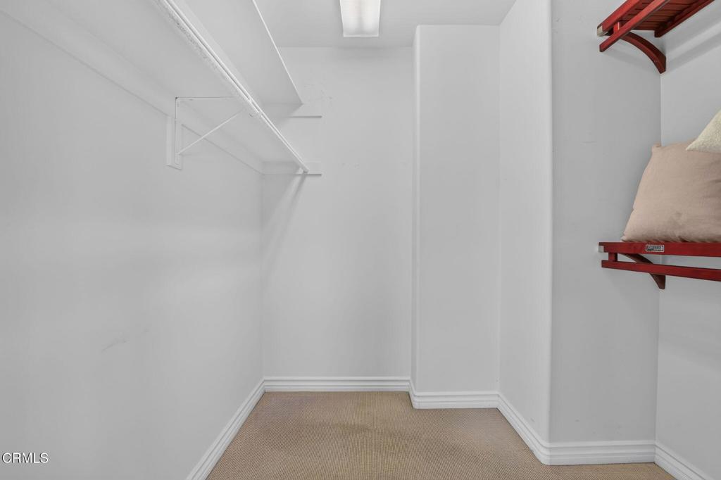 270 E Glenarm Street 105