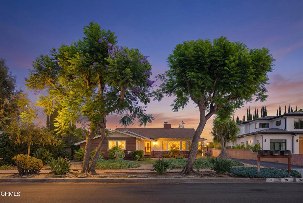 516 W Camino Real Avenue