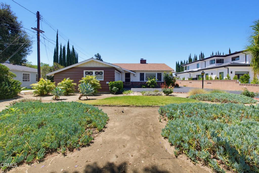 516 W Camino Real Avenue