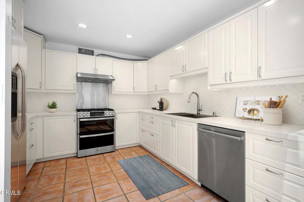 400 Monterey Road 16