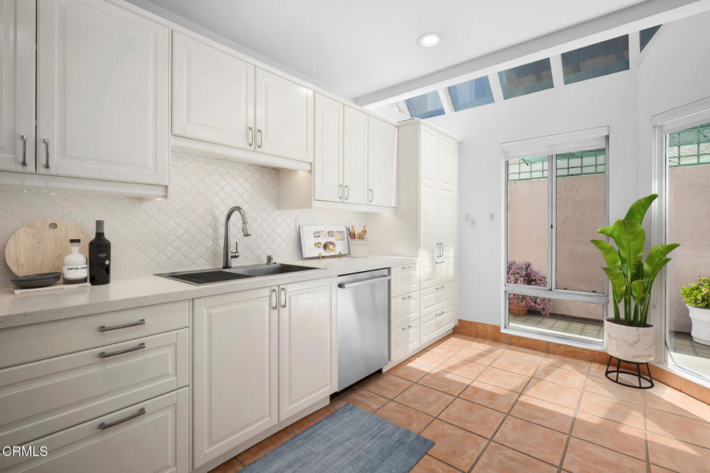 400 Monterey Road 16