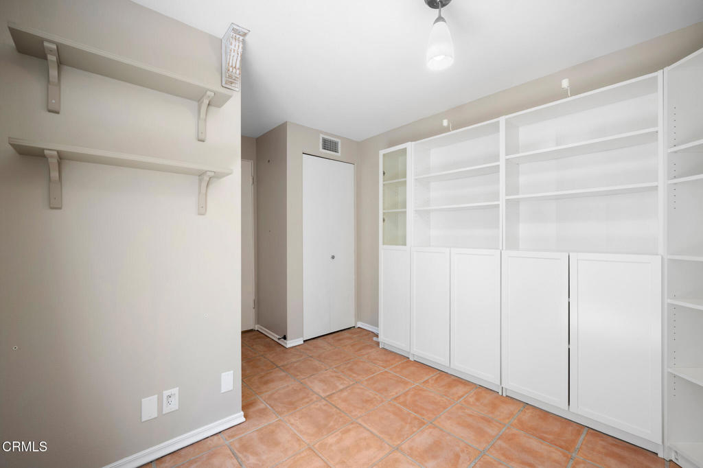 400 Monterey Road 16