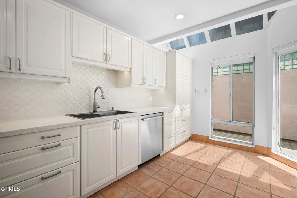 400 Monterey Road 16