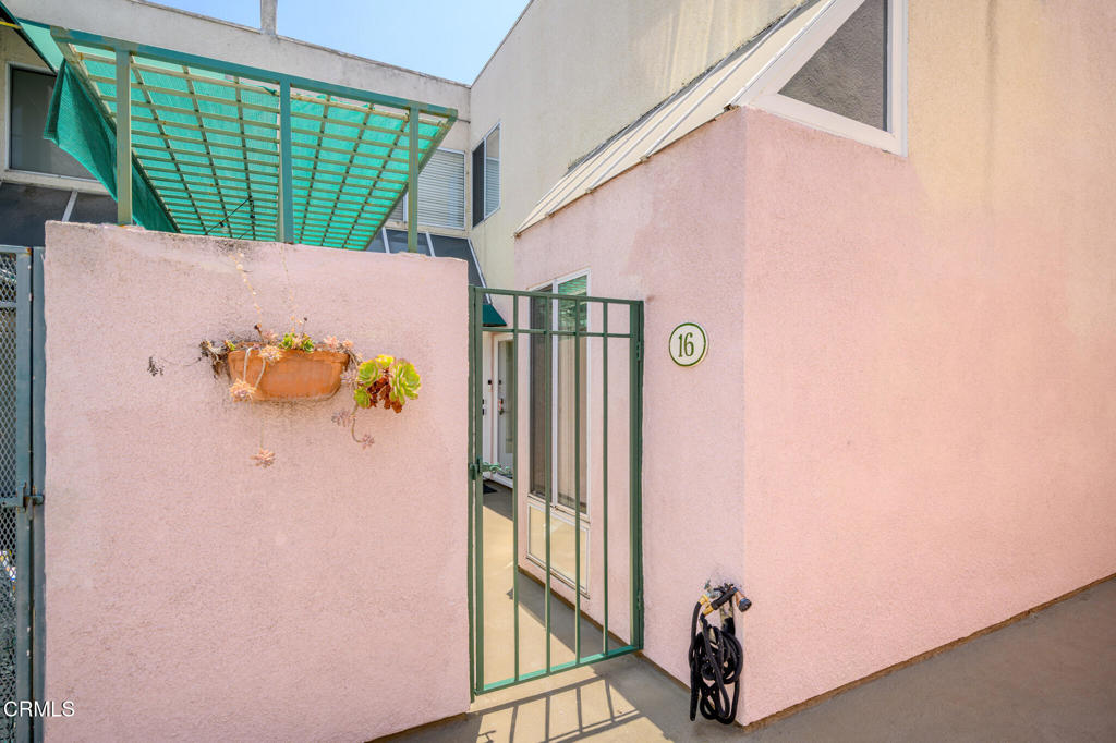 400 Monterey Road 16