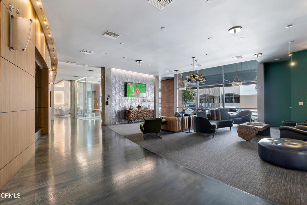 840 E Green Street 329