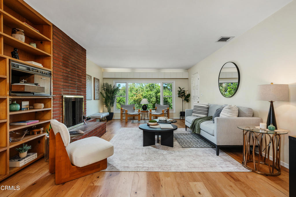 391 Tamarac Drive