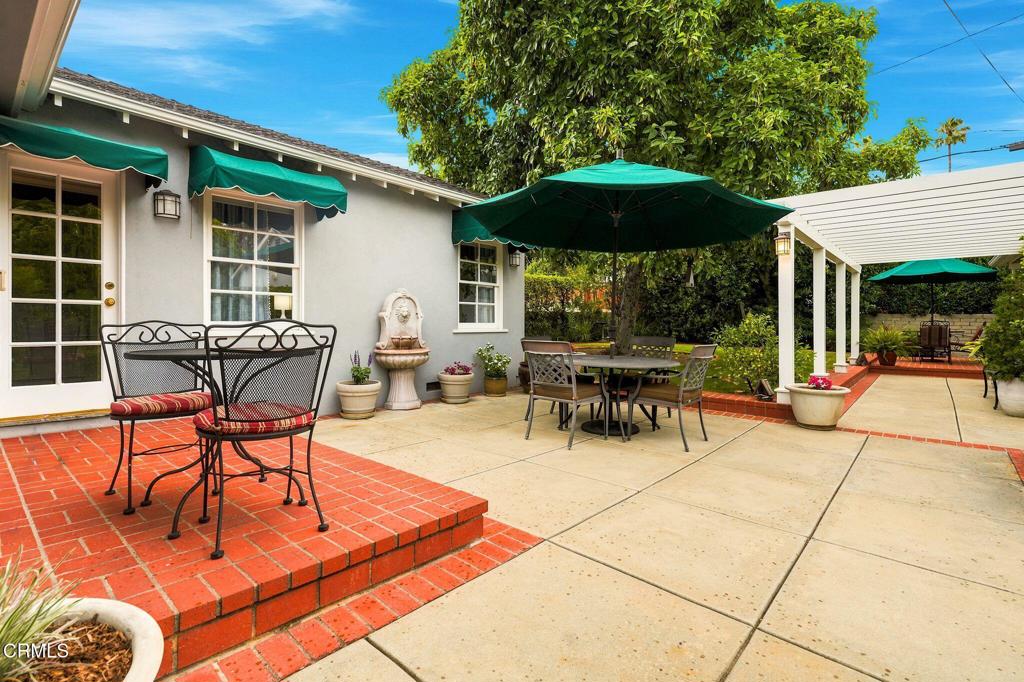 2277 Queensberry Road