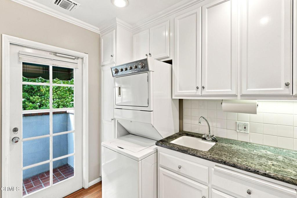 2277 Queensberry Road