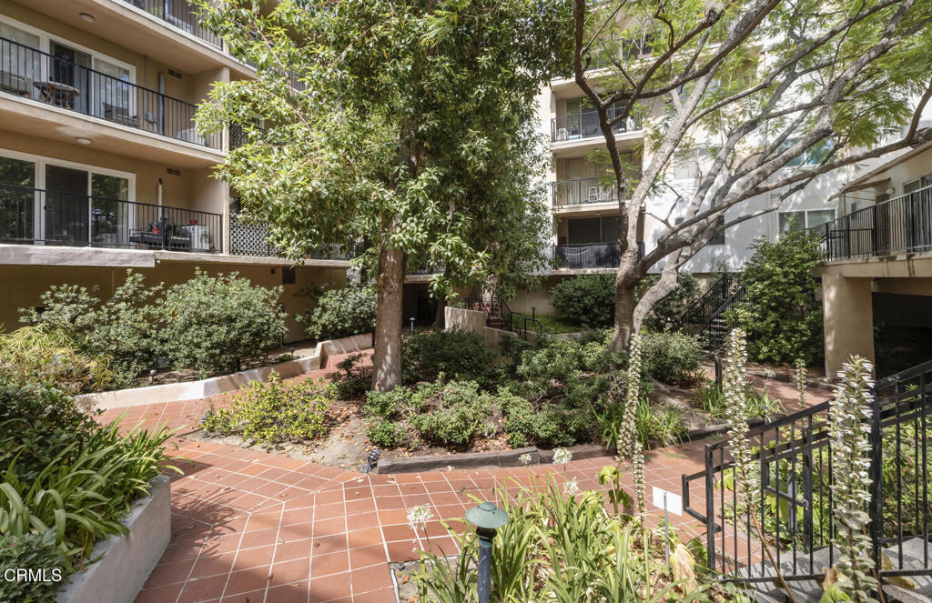 1115 Cordova Street 303
