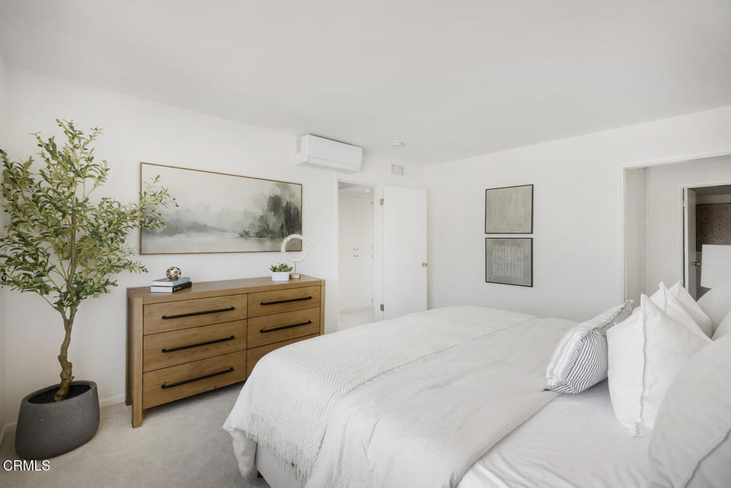 1115 Cordova Street 303