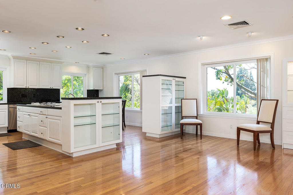 245 Hillside Road