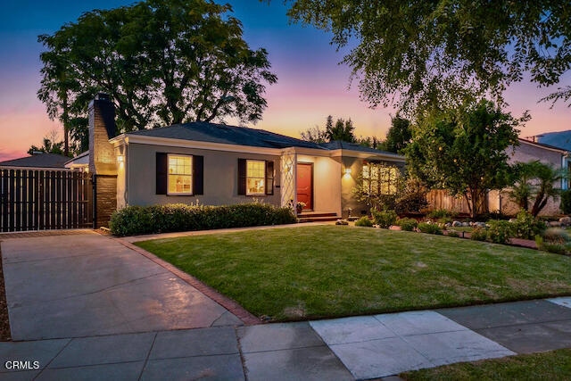 395 N Daisy Avenue