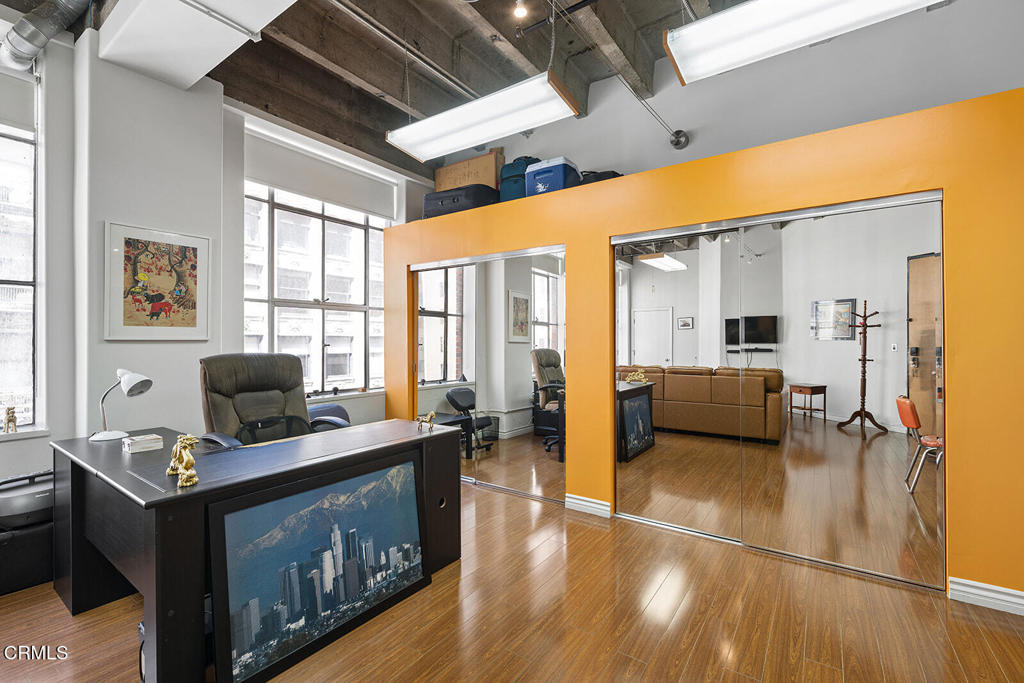 312 W 5th Street 625