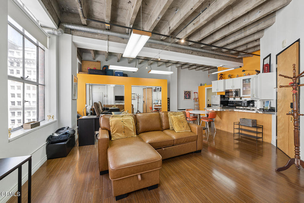 312 W 5th Street 625