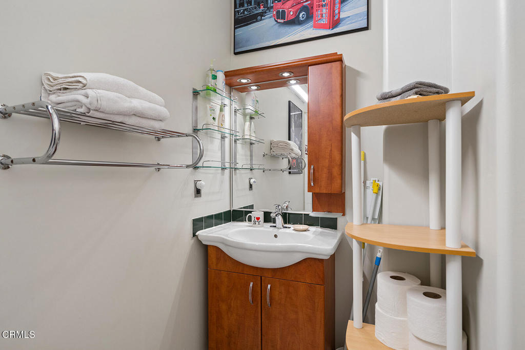 312 W 5th Street 625