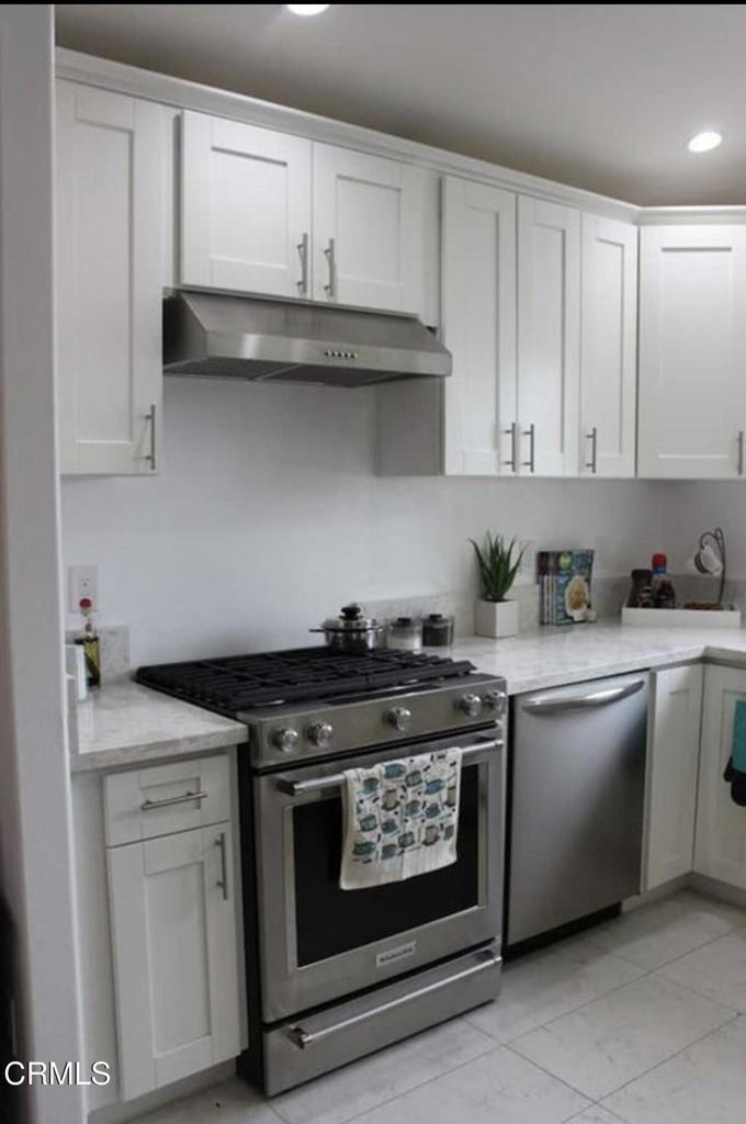 8295 Charles Place