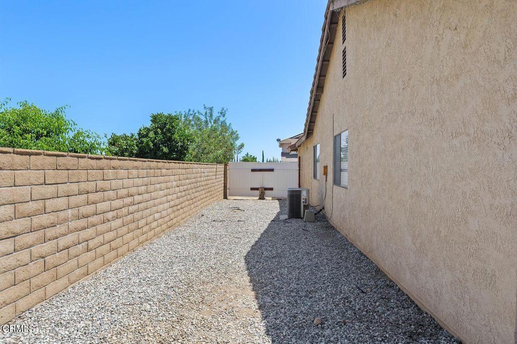 8914 Azurite Avenue