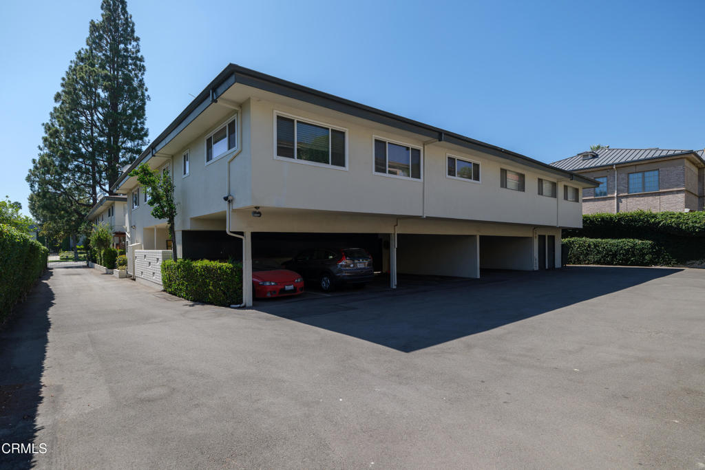 610 S Orange Grove Boulevard 6