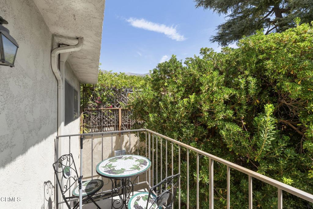 555 W Sierra Madre Boulevard I