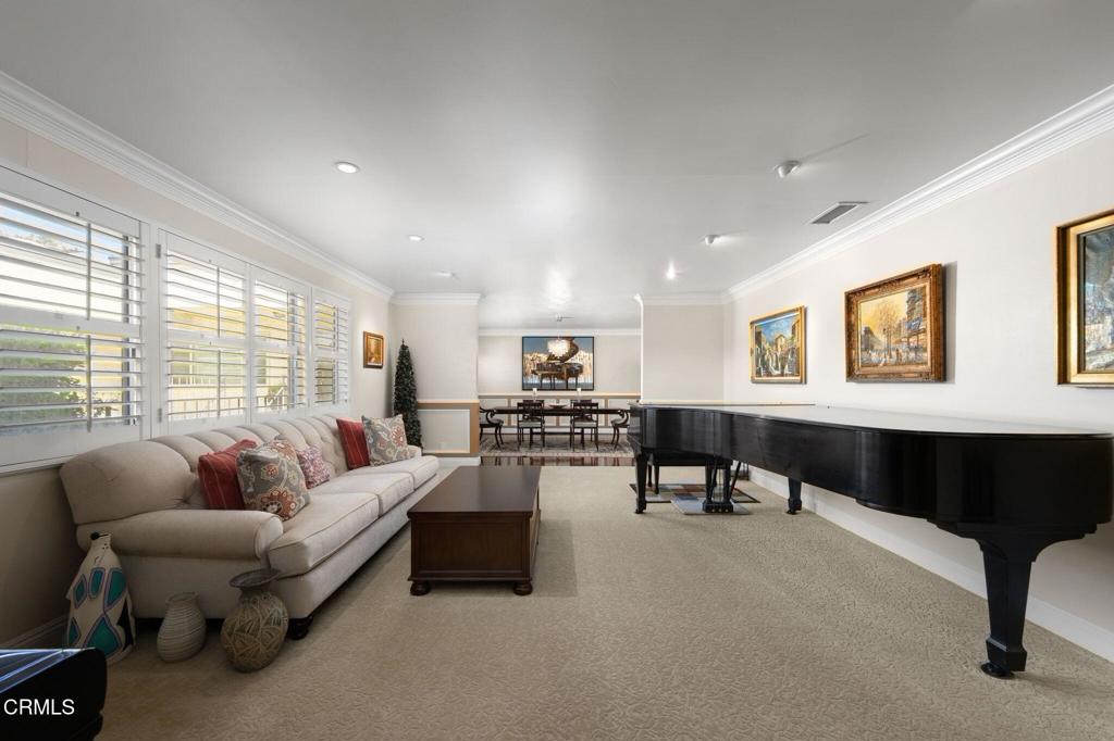 555 W Sierra Madre Boulevard I
