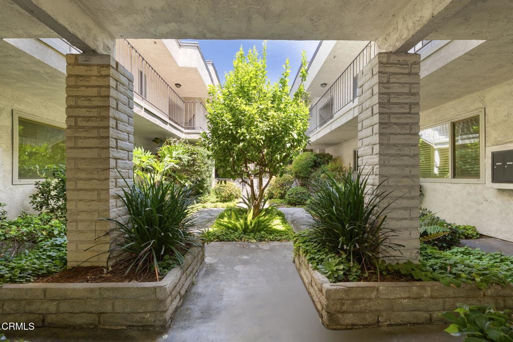555 W Sierra Madre Boulevard I