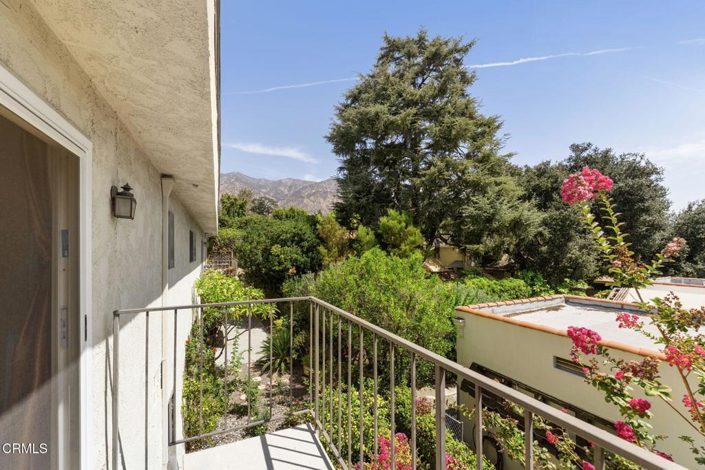555 W Sierra Madre Boulevard I