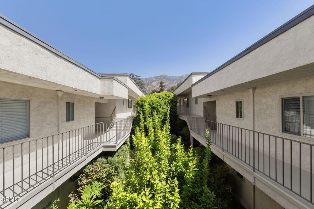 555 W Sierra Madre Boulevard I