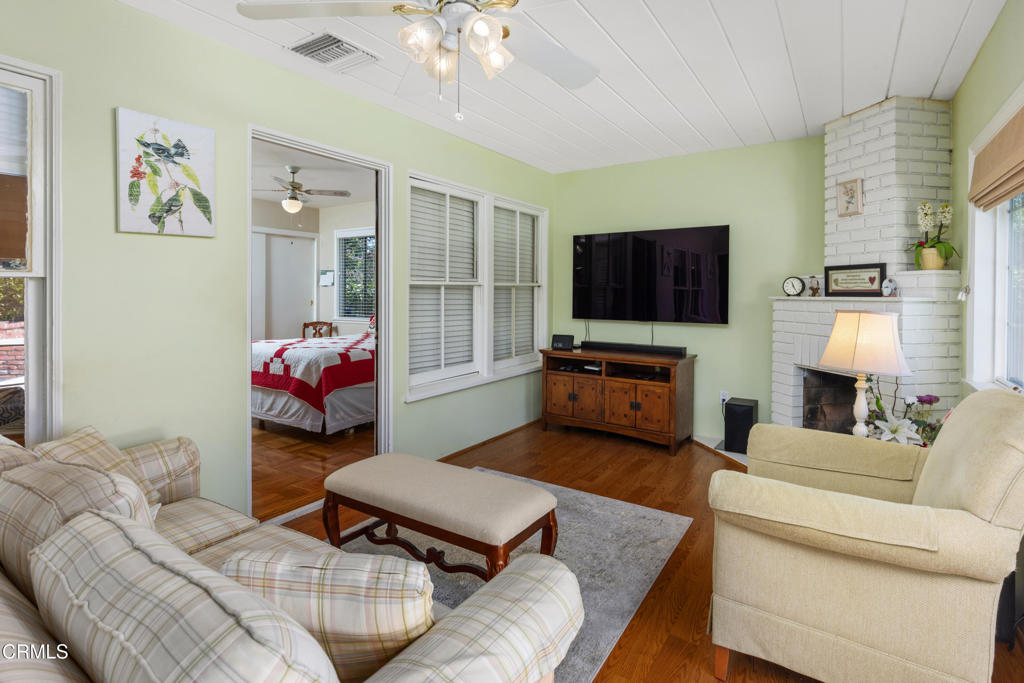 1305 Valley View Avenue