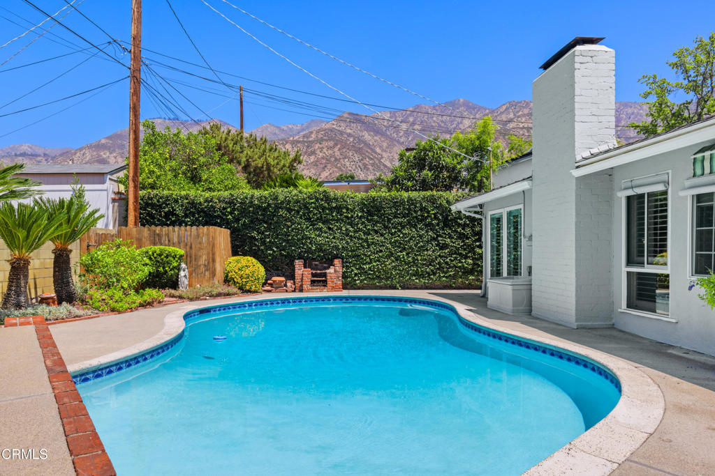 1305 Valley View Avenue
