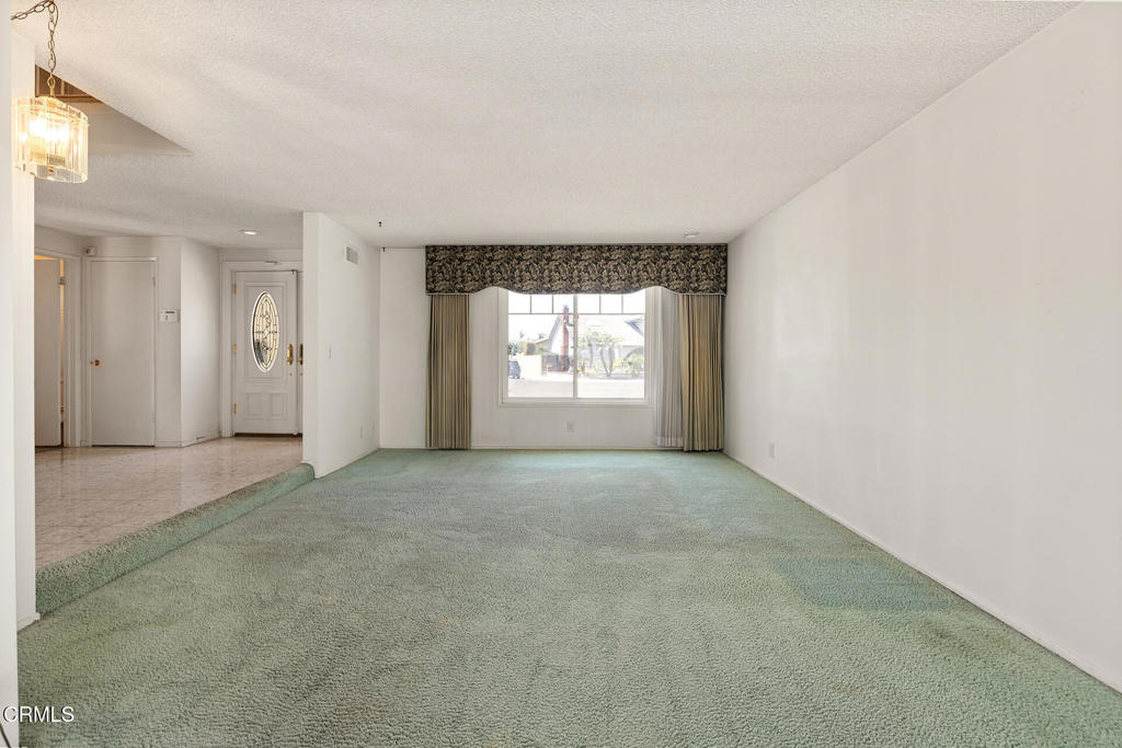 16452 Whittier Lane