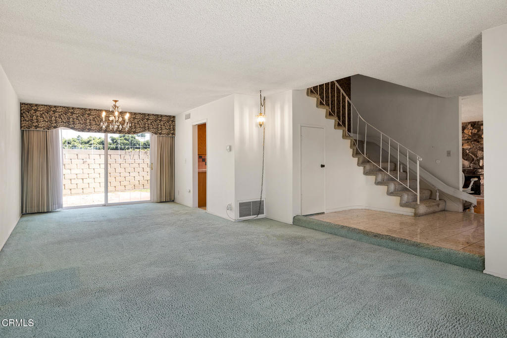 16452 Whittier Lane