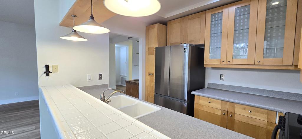 235 S Holliston Avenue 113