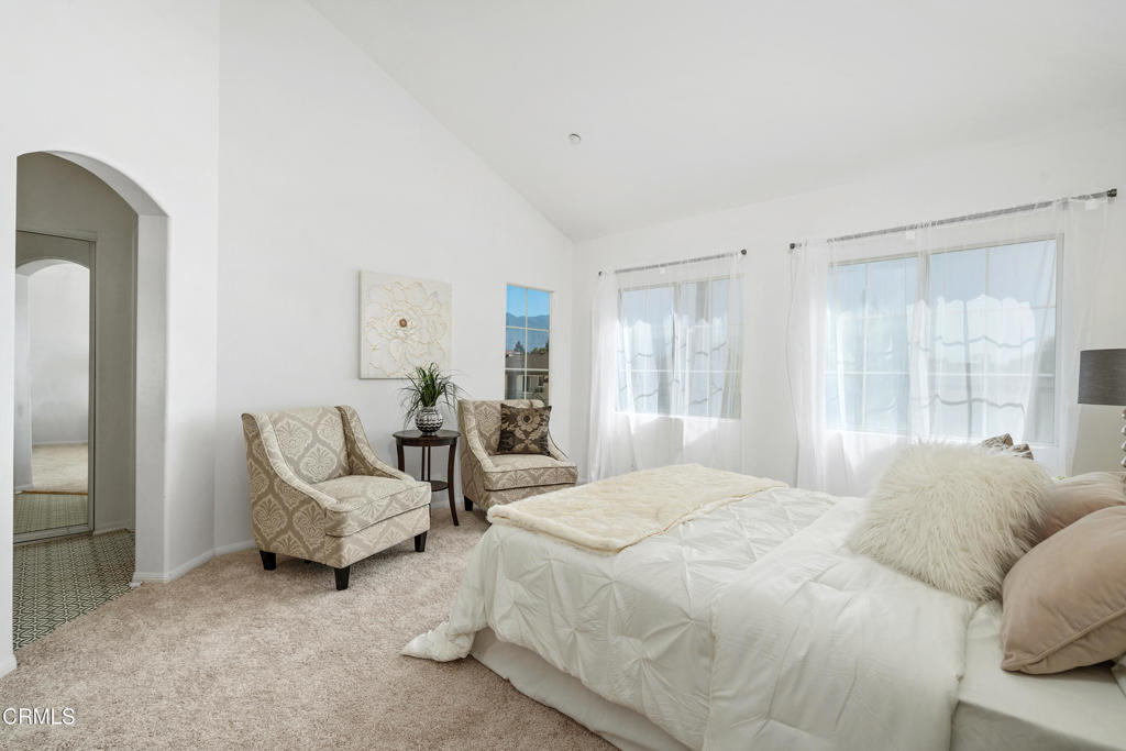 1033 W Duarte Road A