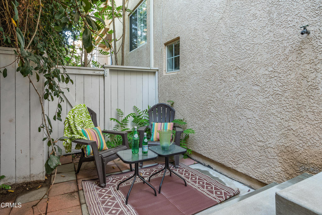 1033 W Duarte Road A