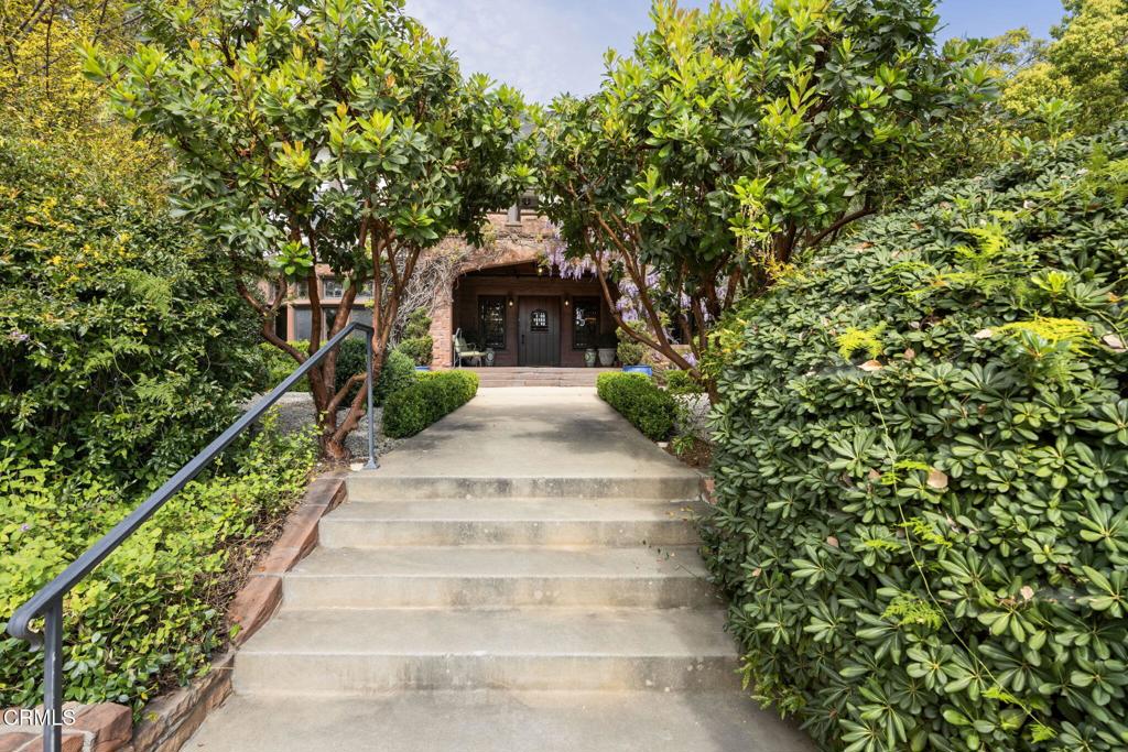 412 Oaklawn Avenue